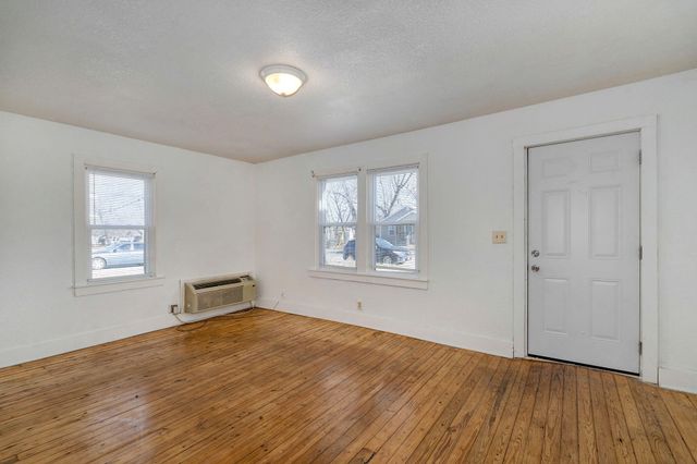 521 N Warren Avenue, Springfield, MO 65802