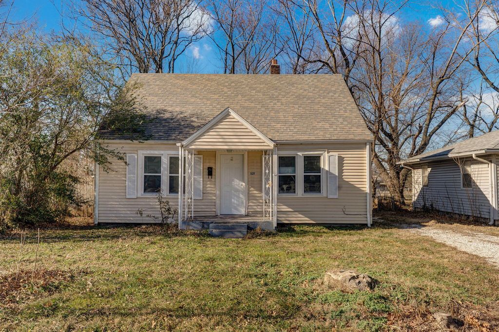 521 N Warren Avenue, Springfield, MO 65802