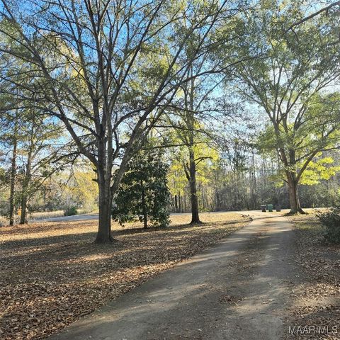 1480 Atkin Hill Road, Wetumpka, AL 36092