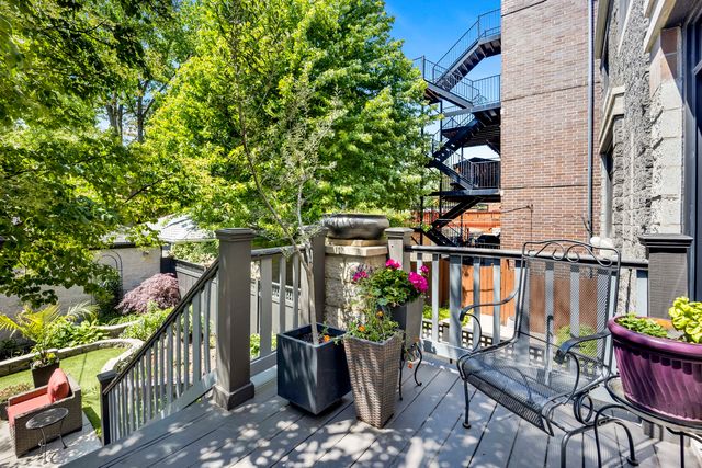 828 S Bell Avenue, Chicago, IL 60612