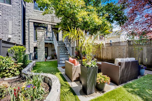 828 S Bell Avenue, Chicago, IL 60612