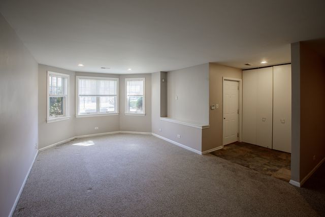 828 S Bell Avenue, Chicago, IL 60612