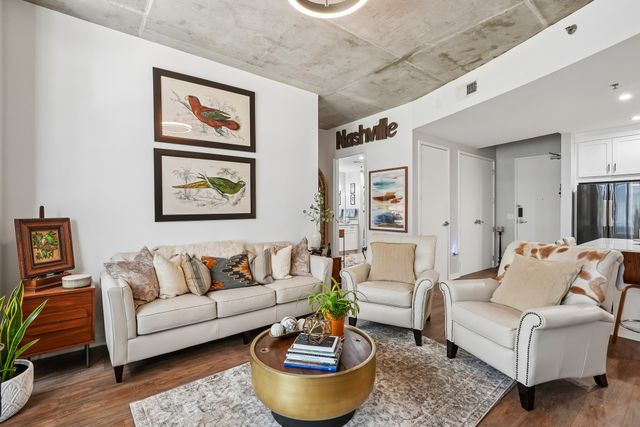 600 12th Ave S Apt 513, Nashville, TN 37203