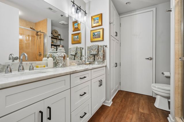 600 12th Ave S Apt 513, Nashville, TN 37203