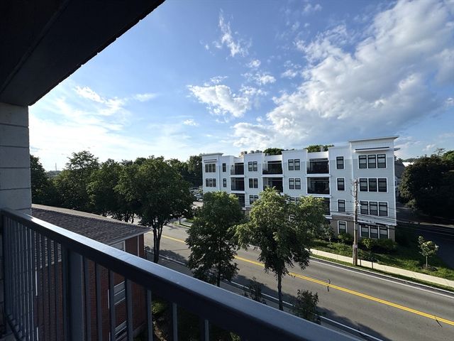 580 Salem Street 37, Wakefield, MA 01880