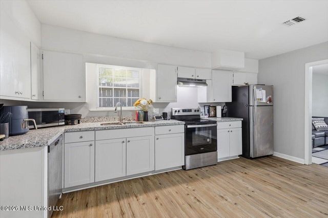 507 Heatherwood Drive, Jackson, MS 39212