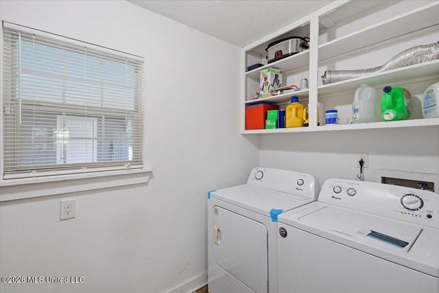 507 Heatherwood Drive, Jackson, MS 39212