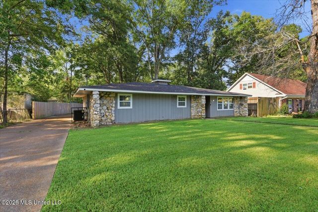 507 Heatherwood Drive, Jackson, MS 39212