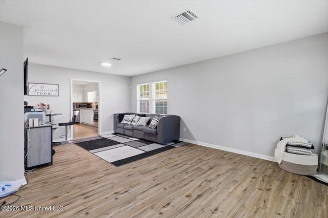 507 Heatherwood Drive, Jackson, MS 39212
