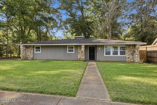507 Heatherwood Drive, Jackson, MS 39212