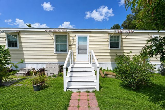 8137 SW WILDWOOD Drive, Stuart, FL 34997