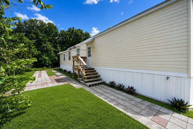 8137 SW WILDWOOD Drive, Stuart, FL 34997