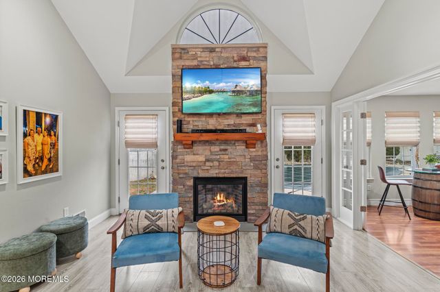 647 Hugo Drive, Toms River, NJ 08753