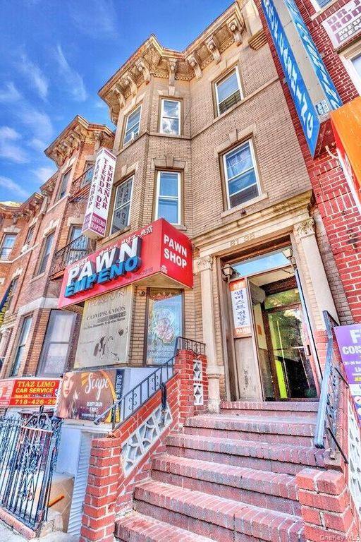 81-38 Baxter Avenue, Elmhurst, NY 11373