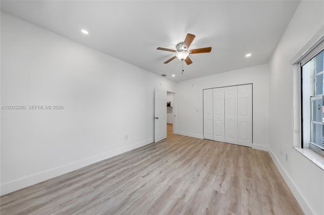 2464 SW 22nd St 5, Miami, FL 33145