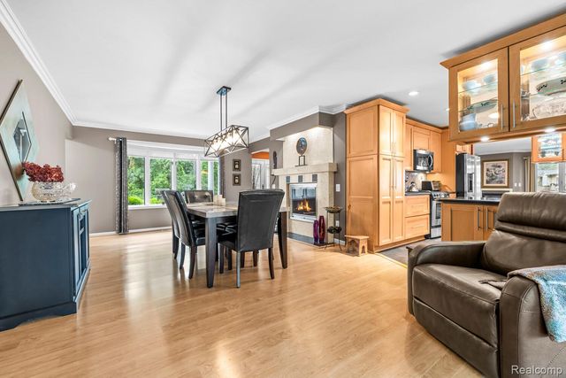 4178 Chevron Drive, Highland Charter Township, MI 48356
