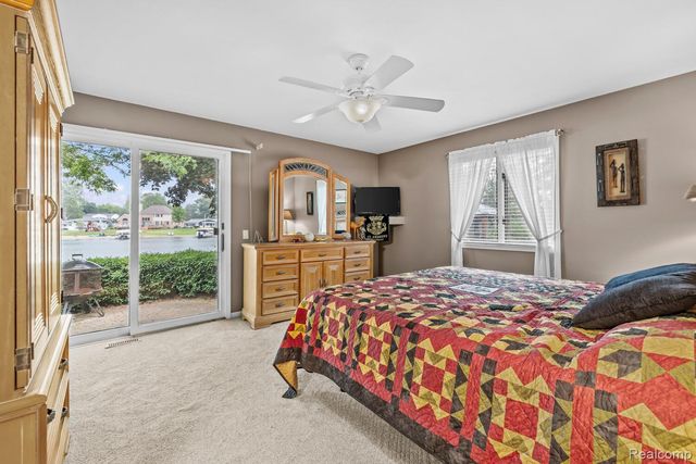 4178 Chevron Drive, Highland Charter Township, MI 48356