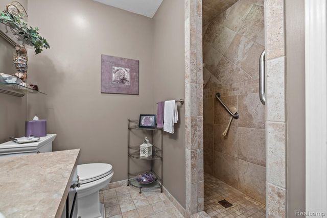 4178 Chevron Drive, Highland Charter Township, MI 48356
