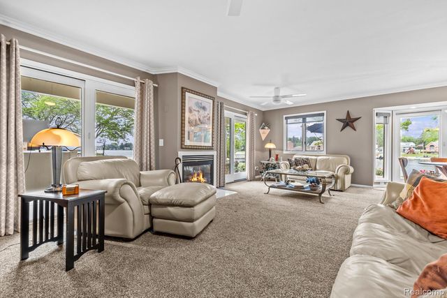 4178 Chevron Drive, Highland Charter Township, MI 48356