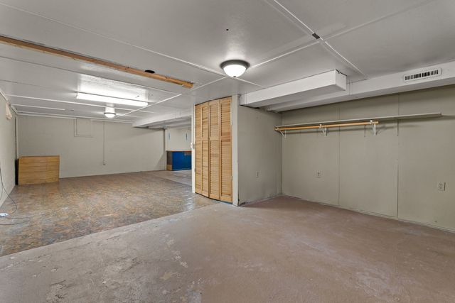 210 W 19th Ave Avenue, Coal Valley, IL 61240