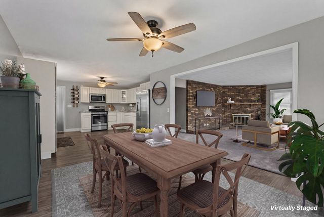 210 W 19th Ave Avenue, Coal Valley, IL 61240