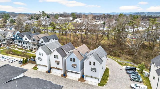602 Parkvue Place Dr, Nashville, TN 37221