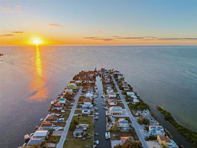 6522 SEAVIEW BOULEVARD, Hudson, FL 34667