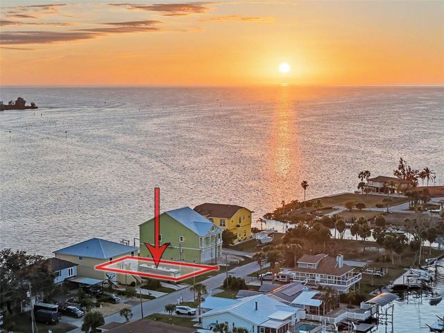 6522 SEAVIEW BOULEVARD, Hudson, FL 34667