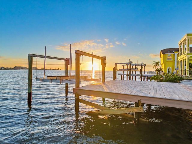 6522 SEAVIEW BOULEVARD, Hudson, FL 34667