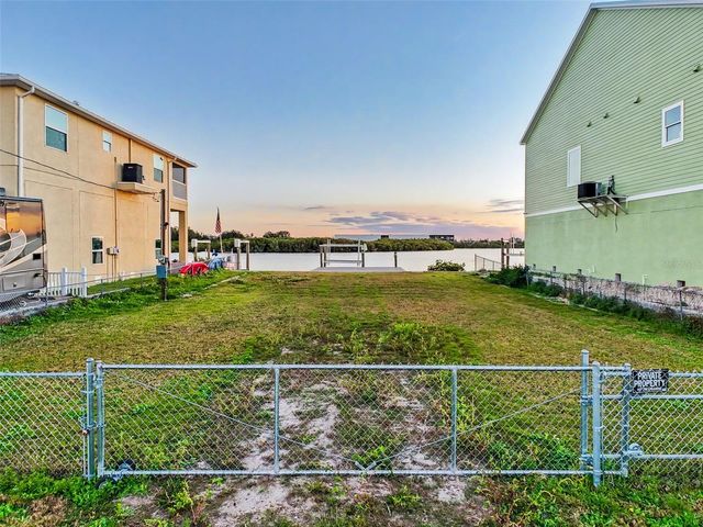 6522 SEAVIEW BOULEVARD, Hudson, FL 34667