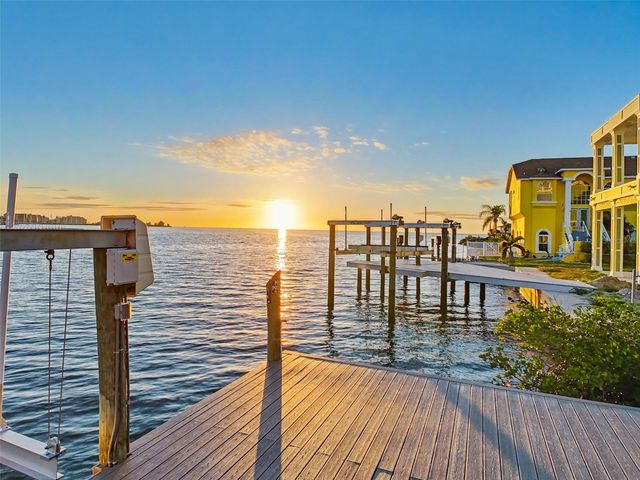 6522 SEAVIEW BOULEVARD, Hudson, FL 34667