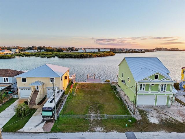 6522 SEAVIEW BOULEVARD, Hudson, FL 34667