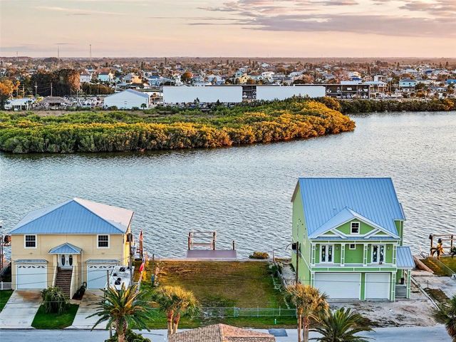 6522 SEAVIEW BOULEVARD, Hudson, FL 34667