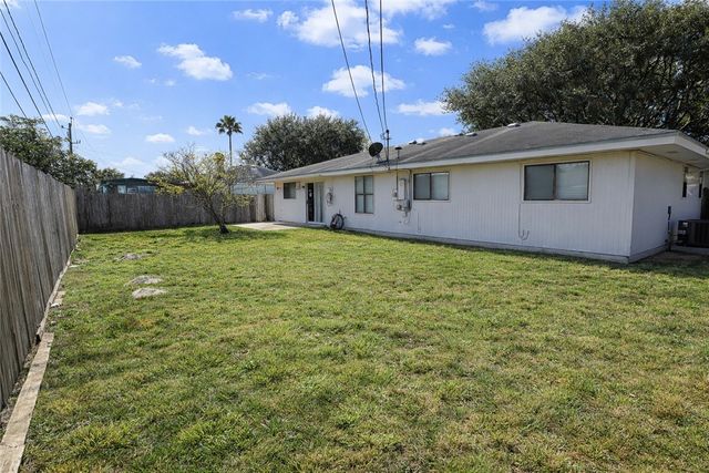 3309 Cartagena Dr, Corpus Christi, TX 78418