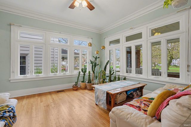 226 Parkovash Avenue, South Bend, IN 46617