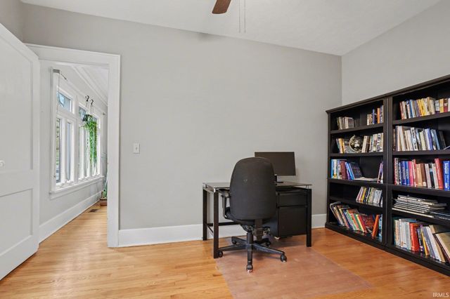 226 Parkovash Avenue, South Bend, IN 46617