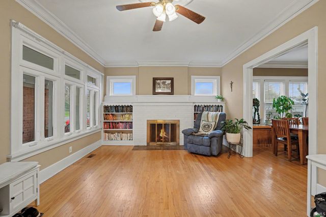 226 Parkovash Avenue, South Bend, IN 46617