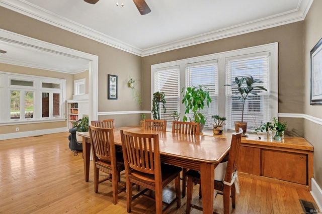 226 Parkovash Avenue, South Bend, IN 46617