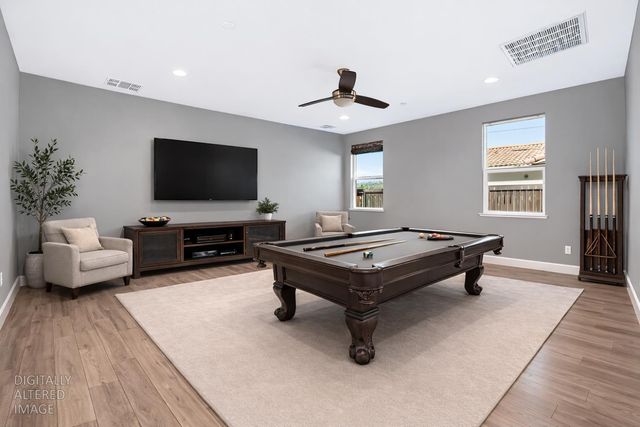 10115 Evening Star Dr, Roseville, CA 95747