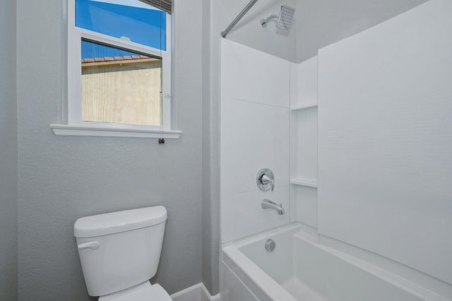 10115 Evening Star Dr, Roseville, CA 95747