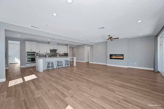 10115 Evening Star Dr, Roseville, CA 95747