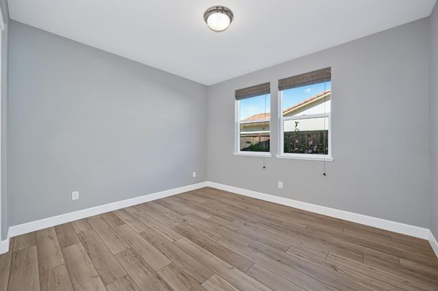 10115 Evening Star Dr, Roseville, CA 95747