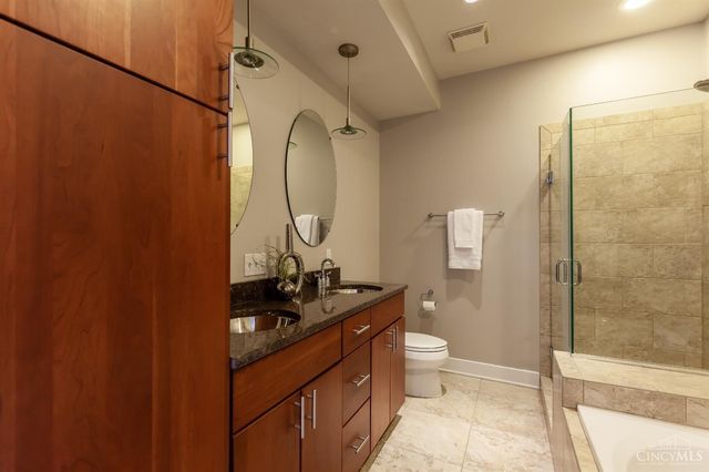 621 Main Street, Cincinnati, OH 45202