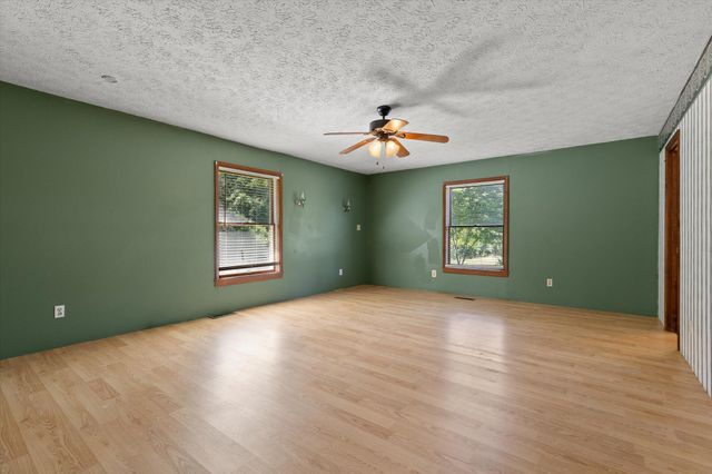 271 Anderson Road, Palmer, TN 37365