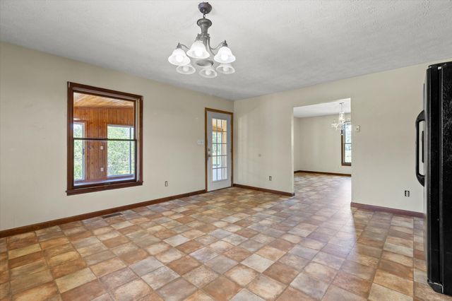 271 Anderson Road, Palmer, TN 37365