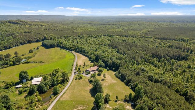 271 Anderson Road, Palmer, TN 37365
