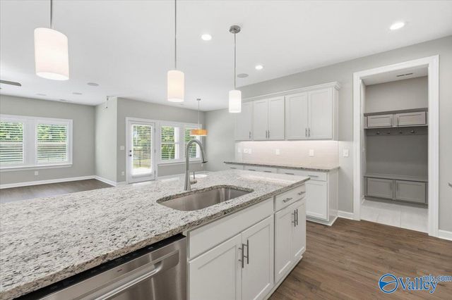 2133 Bloomfell Bend SW, Huntsville, AL 35802