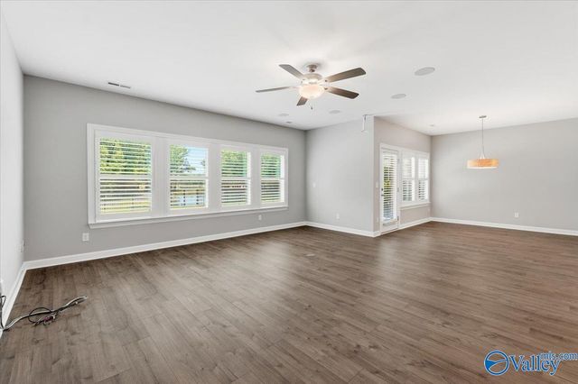 2133 Bloomfell Bend SW, Huntsville, AL 35802