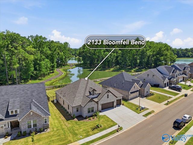 2133 Bloomfell Bend SW, Huntsville, AL 35802