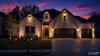 2133 Bloomfell Bend SW, Huntsville, AL 35802